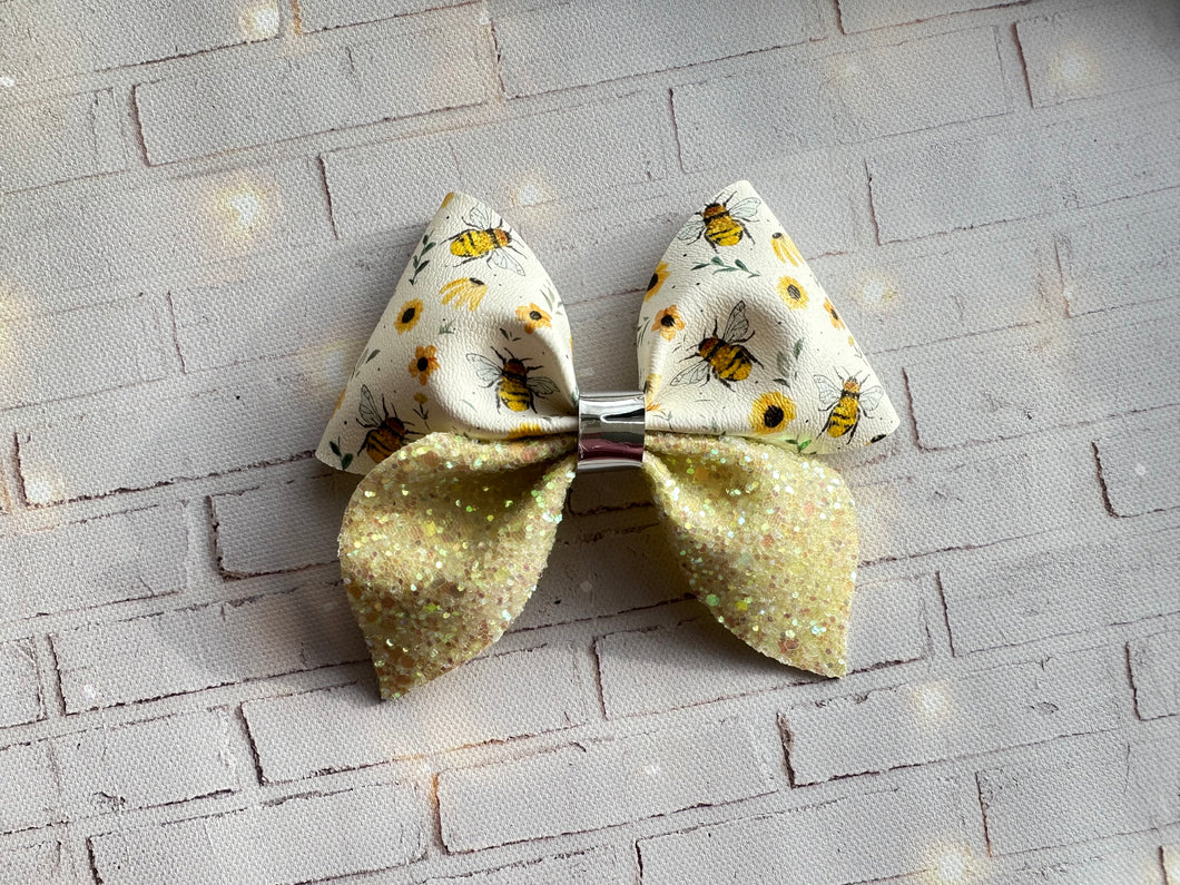 Sunshine Bumblebee Pinch Bow