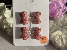 Load image into Gallery viewer, Pink Glitter Bow Set
